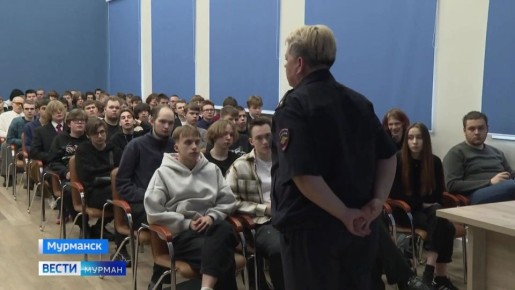 Об угрозах из интернета в живом диалоге или как полиция в МИК к студентам ходила