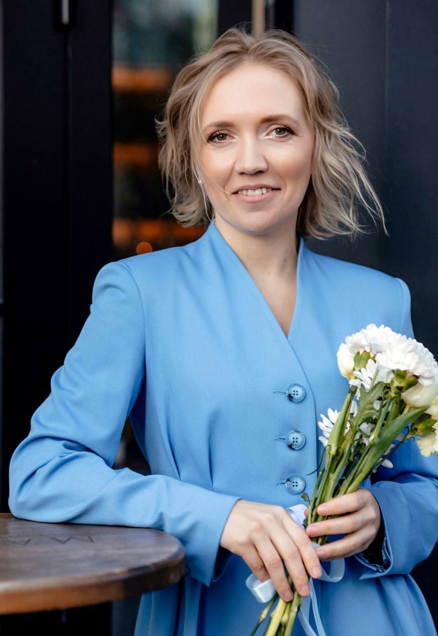 Поздравления с днем рождения сегодня принимает начальник отдела кадрового обеспечения и связей с общественностью аппарата Избирательной комиссии Мурманской области, член Мурманского теризбиркома с правом решающего голоса...