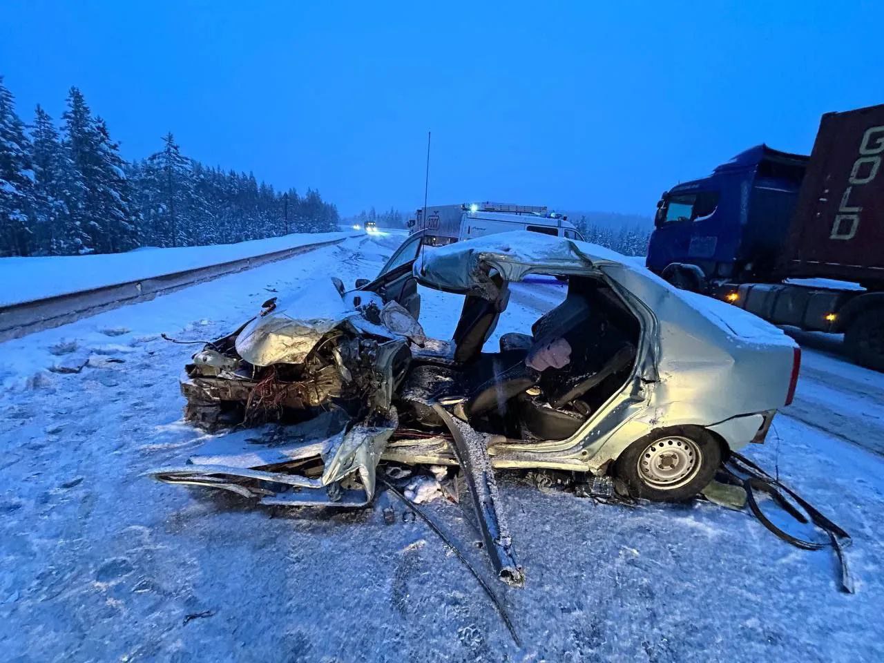 В Мурманской области усиление ветра, мокрый снег, гололедица: будьте предельно внимательны и осторожны на дорогах В Мурманской области усиление ветра, мокрый снег, гололедица: будьте предельно внимательны и осторожны на дорогах