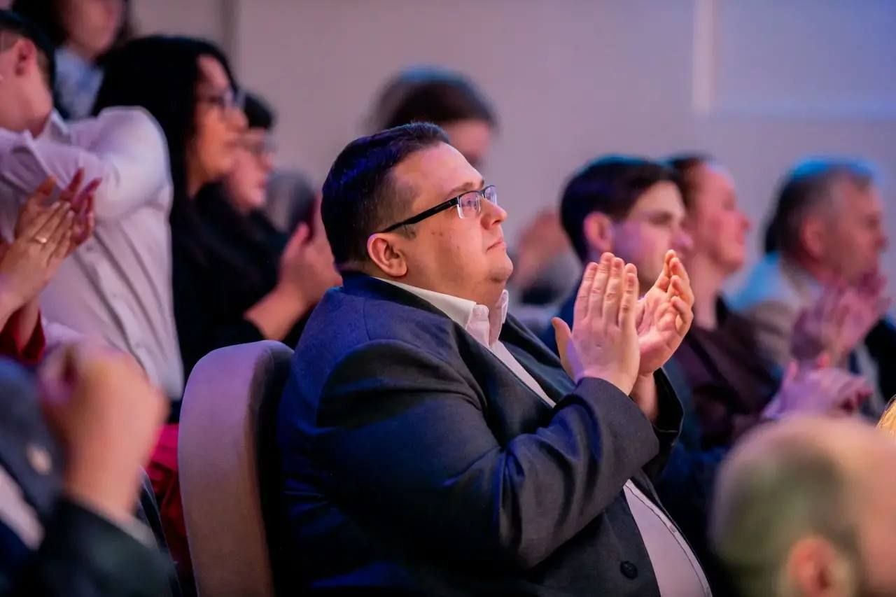 26 марта в Мурманске в четвертый раз прошел ежегодный фестиваль-лаборатория «Траектория роста», собравший преподавателей детских школ искусств со всего города 26 марта в Мурманске в четвертый раз прошел ежегодный фестиваль-лаборатория «Траектория роста», собравший преподавателей детских школ искусств со всего города