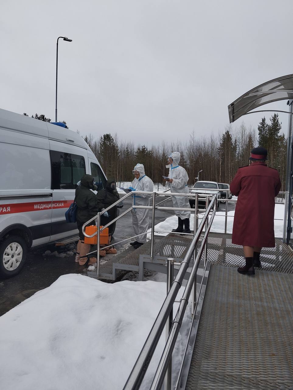 В пункте пропуска Салла отработали алгоритмы действий при угрозе распространения опасных инфекций В пункте пропуска Салла отработали алгоритмы действий при угрозе распространения опасных инфекций