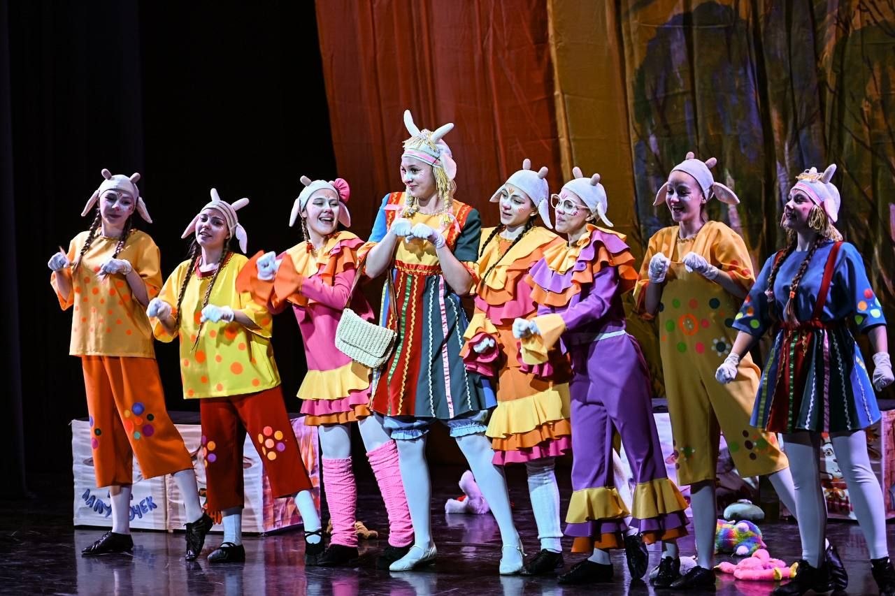 В Детской театральной школе города Мурманска состоялся показ музыкального спектакля «Волк и семеро козлят», приуроченный к Всемирному дню театра и акции «Ночь театрального искусства» В Детской театральной школе города Мурманска состоялся показ музыкального спектакля «Волк и семеро козлят», приуроченный к Всемирному дню театра и акции «Ночь театрального искусства»