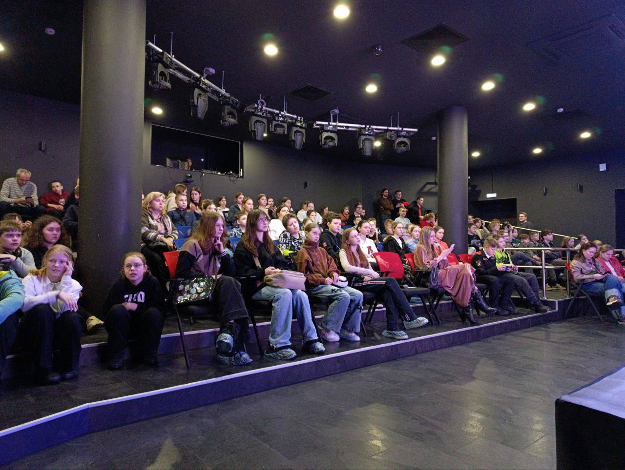 Отдых до 5 апреля! В школах Кольского Заполярья начались весенние каникулы Отдых до 5 апреля! В школах Кольского Заполярья начались весенние каникулы