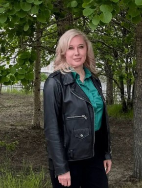 Сегодня поздравляем с днем рождения ведущего специалиста информационного центра аппарата Избирательной комиссии Мурманской области, системного администратора Печенгской территориальной избирательной комиссии Кремкову Надежду...