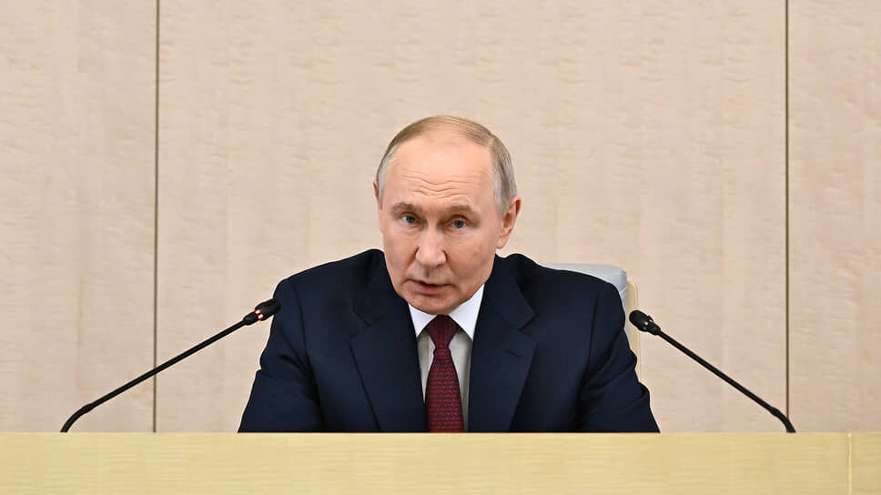 Путин распускает комиссию по ГЛОНАСС и авиации общего назначения