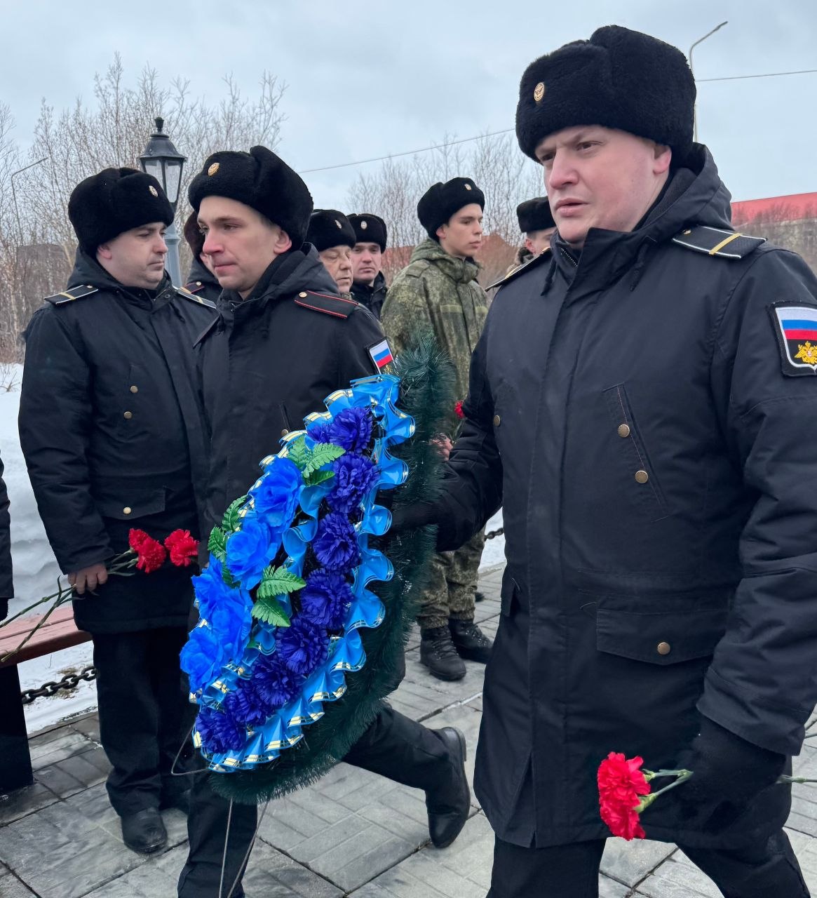 Сегодня в гарнизонах Мурманской области состоялись мероприятия, посвященные Дню памяти погибших подводников Сегодня в гарнизонах Мурманской области состоялись мероприятия, посвященные Дню памяти погибших подводников