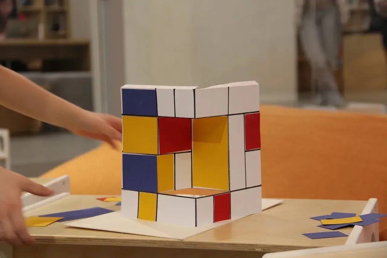 Череда образовательных программ для самых юных архитекторов продолжается Череда образовательных программ для самых юных архитекторов продолжается