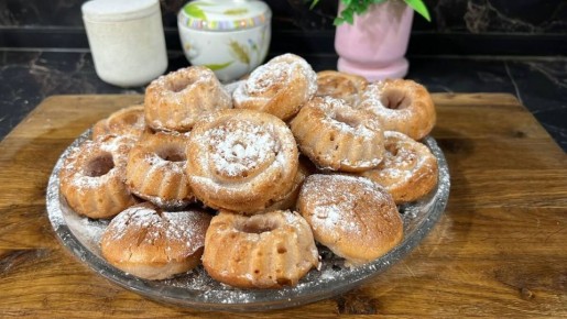 Нежные кексы на йогурте: идеальный десерт за полчаса