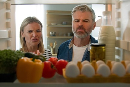 Как вернуть свежесть в холодильник: простые шаги к чистоте на кухне