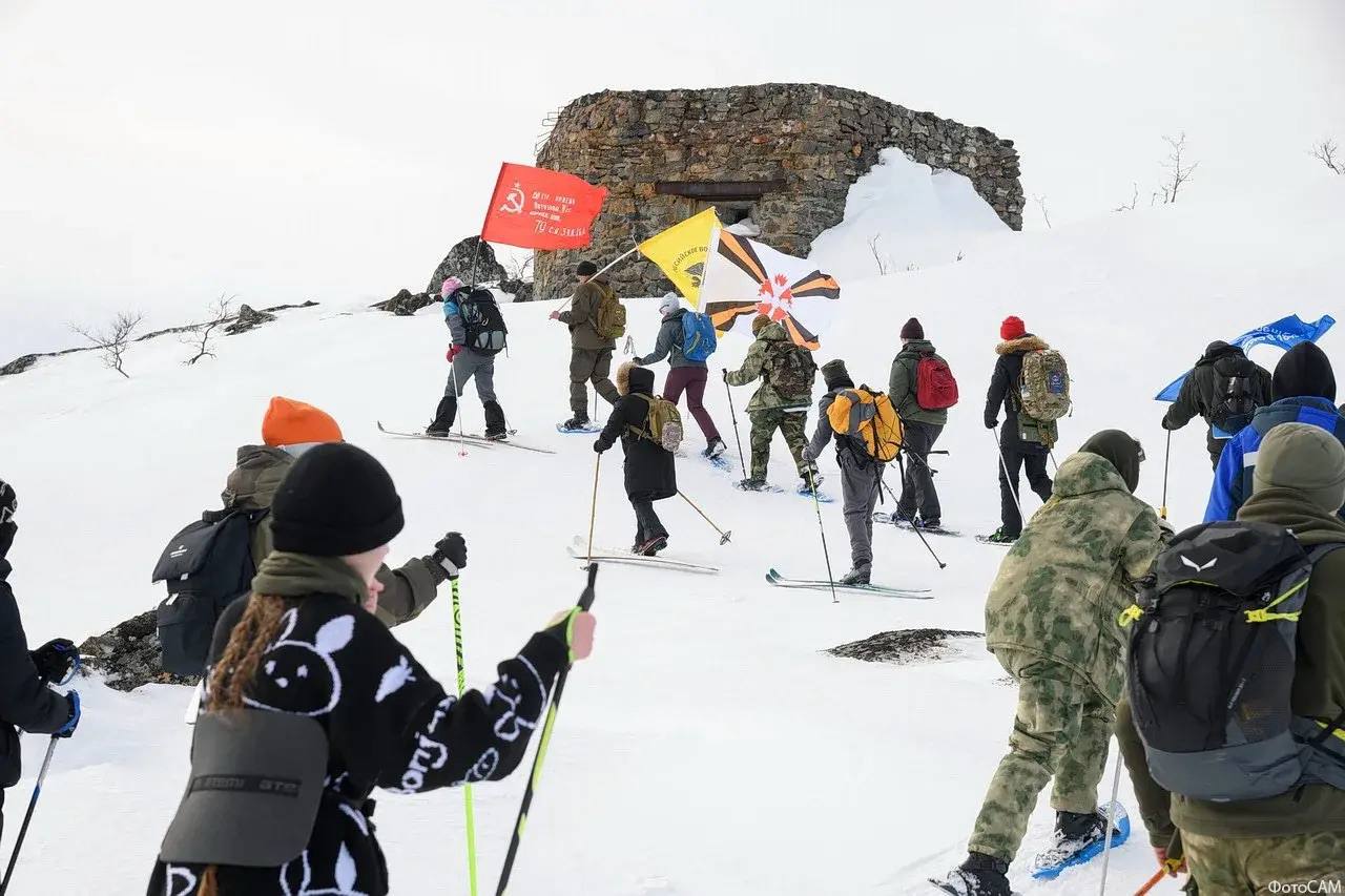 Андрей Чибис: В конце марта 68 северян, а также гости из Москвы и Владивостока, отправились в удивительное путешествие – мемориальную экспедицию «Гвоздики на скалах», организованную региональным отделением Российского... Андрей Чибис: В конце марта 68 северян, а также гости из Москвы и Владивостока, отправились в удивительное путешествие – мемориальную экспедицию «Гвоздики на скалах», организованную региональным отделением Российского...