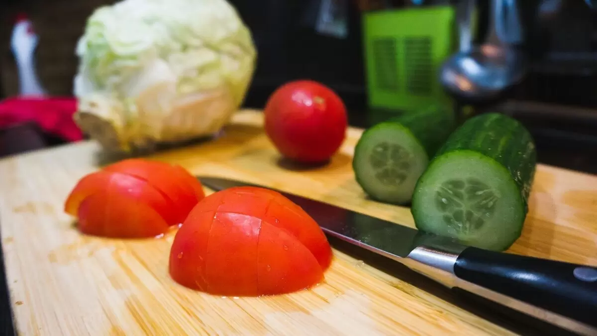 Опасная плесень на продуктах: почему даже маленькое пятно может угрожать здоровью