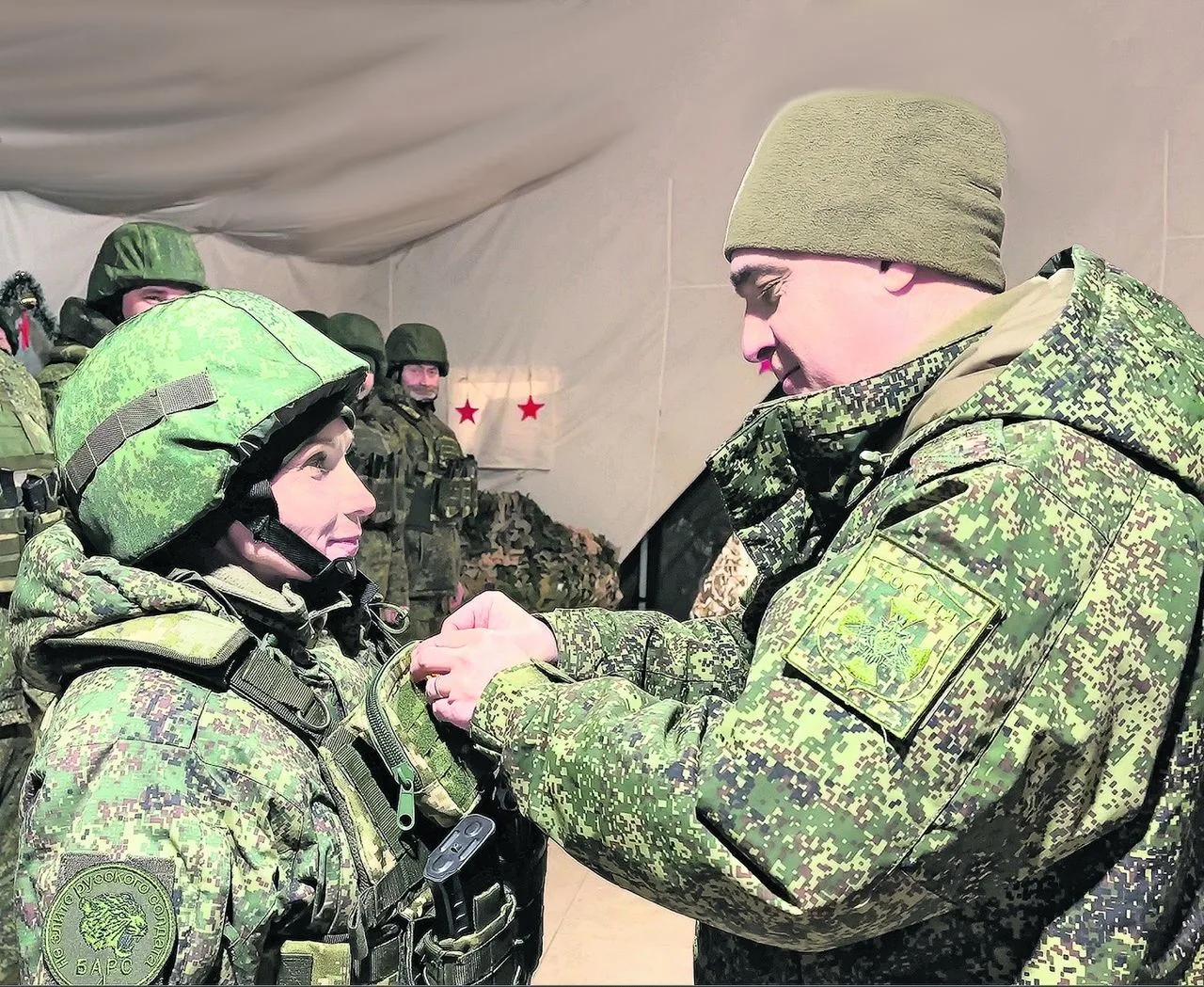 За мужем вслед. Супружеская пара добровольцев уверенно действует на специальной военной операции Наряду с новыми способами ведения боевых действий, модернизированными вооружением, военной техникой, снаряжением и экипировкой...