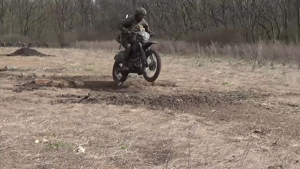 ������� 61-� ������� ��������� ������ ���������� � ��������������� ������