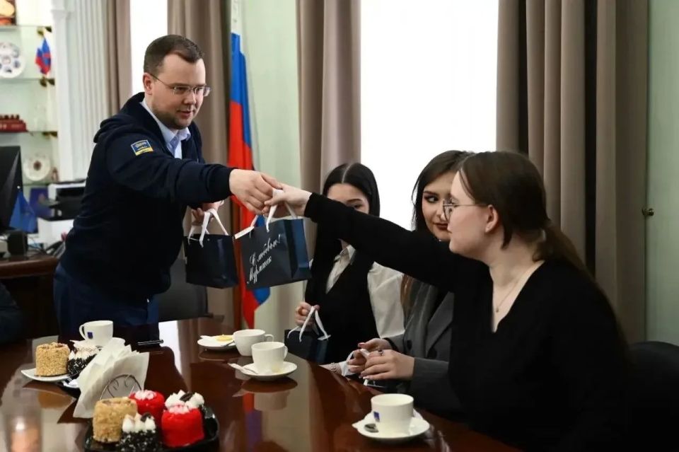 ������� ����������, ����������� � ���������� ������� ���������� �������� ��������� ��������� � ��������������� ������, ������ � ����� � ����� ������ ��������� ����� ��������