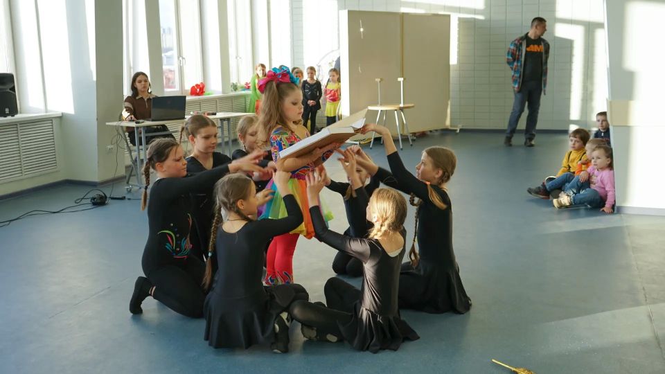 � ���������� ������� ������ 15-� ������������� ����� ������������