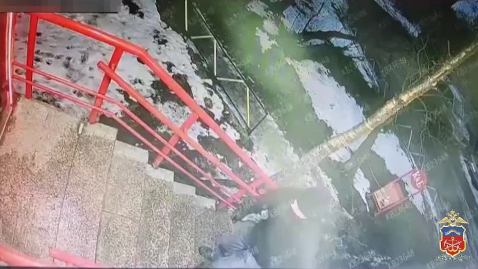 В Мурманске задержали мужчину за разбойное нападение на алкомаркет