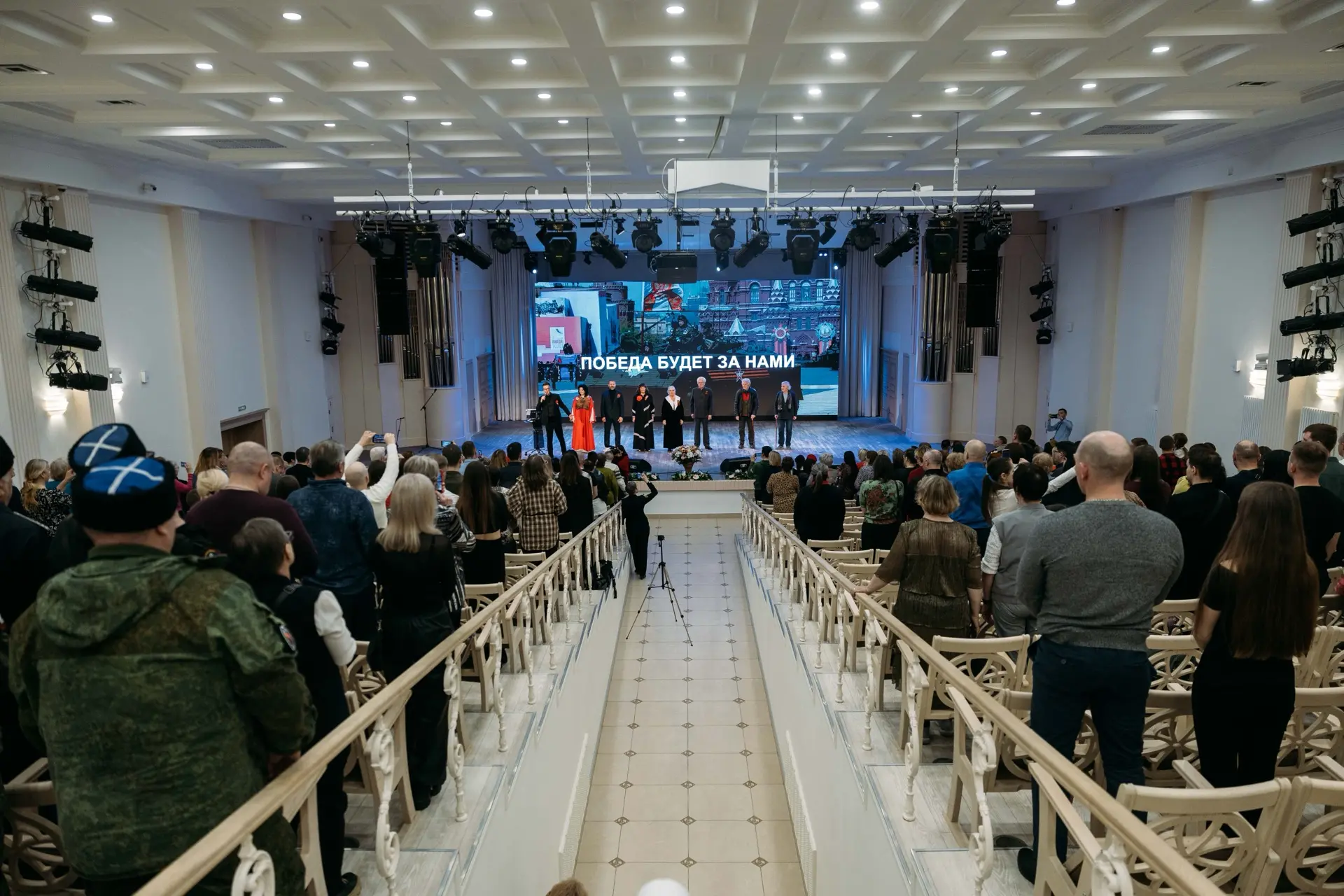 «Товарищ кино» в Заполярье: Союз кинематографистов России и известные артисты поздравили северян с Днём Победы «Товарищ кино» в Заполярье: Союз кинематографистов России и известные артисты поздравили северян с Днём Победы