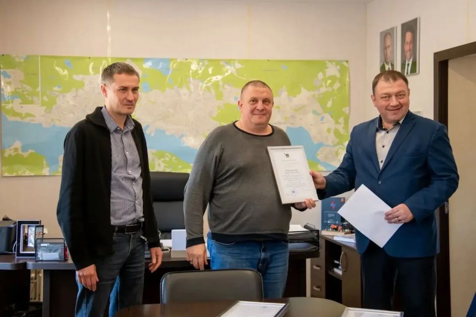 Не секрет, что работа в весенний период требует от Управления дорожного хозяйства мобилизации сил и своевременной реакции Не секрет, что работа в весенний период требует от Управления дорожного хозяйства мобилизации сил и своевременной реакции