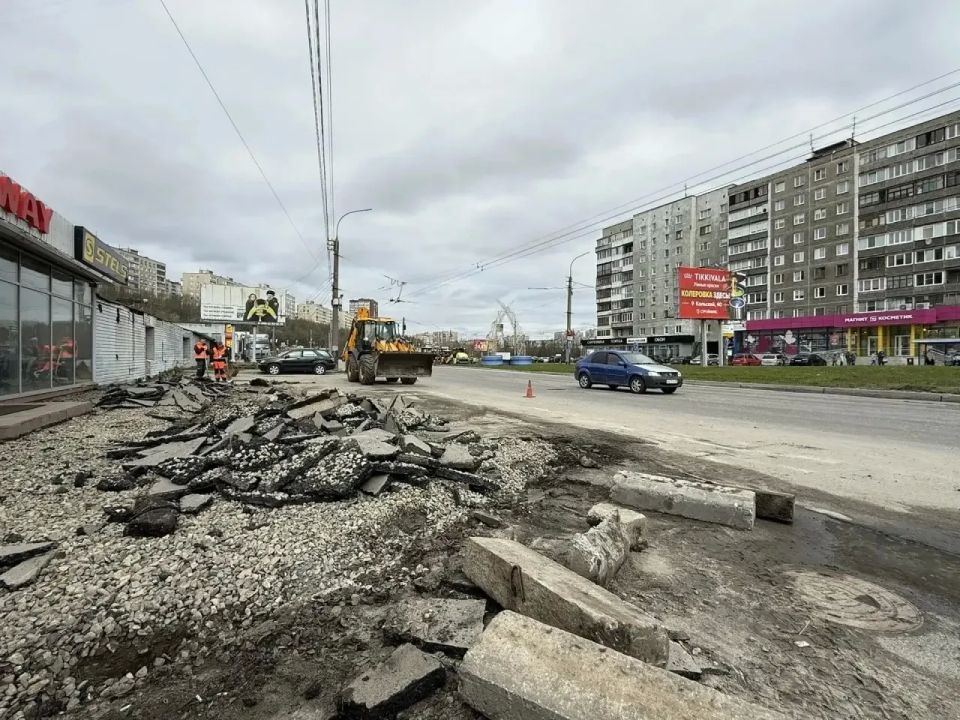 Дорожная кампания — полным ходом! В Мурманске стартовали работы еще на трех объектах Дорожная кампания — полным ходом! В Мурманске стартовали работы еще на трех объектах