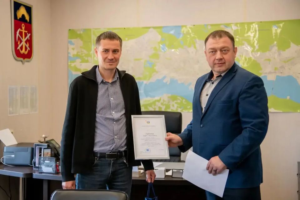 Не секрет, что работа в весенний период требует от Управления дорожного хозяйства мобилизации сил и своевременной реакции Не секрет, что работа в весенний период требует от Управления дорожного хозяйства мобилизации сил и своевременной реакции