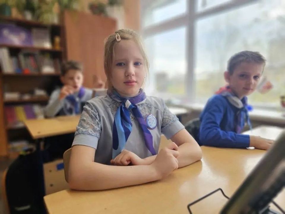 В рамках оперативно-профилактического мероприятия «Внимание, дети!» инспектор по пропаганде безопасности дорожного движения отделения Госавтоинспекции ОМВД России по ЗАТО Александровск старший лейтенант полиции Елена Сырова... В рамках оперативно-профилактического мероприятия «Внимание, дети!» инспектор по пропаганде безопасности дорожного движения отделения Госавтоинспекции ОМВД России по ЗАТО Александровск старший лейтенант полиции Елена Сырова...