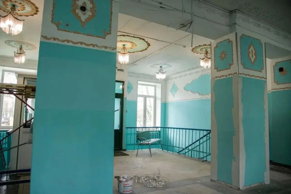 В 2026 году в рамках нацпроектов «Семья», «Молодежь и дети» и народной программы «Единой России» «На Севере — жить!» в Мурманске будет произведен капитальный ремонт четырех учреждений образования: Академического лицея (ул В 2026 году в рамках нацпроектов «Семья», «Молодежь и дети» и народной программы «Единой России» «На Севере — жить!» в Мурманске будет произведен капитальный ремонт четырех учреждений образования: Академического лицея (ул