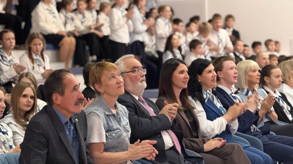 Сегодня в России отмечается День полярника – праздник тех, кто посвятил свою жизнь освоению Арктики Сегодня в России отмечается День полярника – праздник тех, кто посвятил свою жизнь освоению Арктики