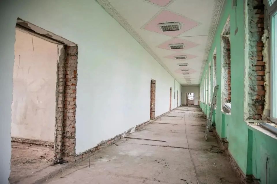 В 2026 году в рамках нацпроектов «Семья», «Молодежь и дети» и народной программы «Единой России» «На Севере — жить!» в Мурманске будет произведен капитальный ремонт четырех учреждений образования: Академического лицея (ул В 2026 году в рамках нацпроектов «Семья», «Молодежь и дети» и народной программы «Единой России» «На Севере — жить!» в Мурманске будет произведен капитальный ремонт четырех учреждений образования: Академического лицея (ул