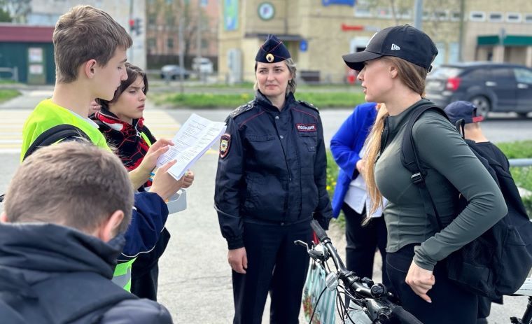 С января по апрель в Апатитах и Кировске зарегистрировано пять ДТП с участием детей, в которых шесть человек получили травмы С января по апрель в Апатитах и Кировске зарегистрировано пять ДТП с участием детей, в которых шесть человек получили травмы
