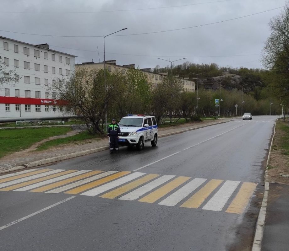 Безопасность на «отлично»: в ЗАТО Заозерск дорожная инспекция не нашла недостатков на пешеходных переходах Безопасность на «отлично»: в ЗАТО Заозерск дорожная инспекция не нашла недостатков на пешеходных переходах