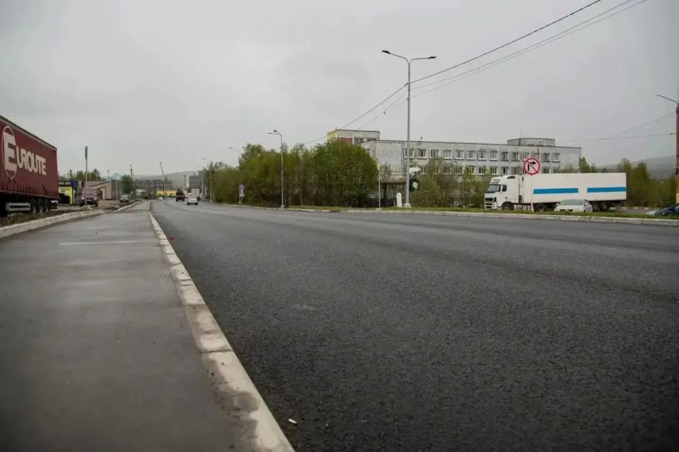 Поручение губернатора Андрея Чибиса выполнено: гарантийный ремонт на улице Подгорной в Мурманске завершён Поручение губернатора Андрея Чибиса выполнено: гарантийный ремонт на улице Подгорной в Мурманске завершён