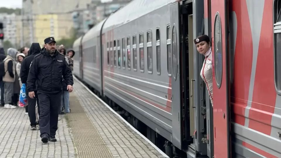Первая смена школьников Мурманской области отправилась на летний отдых в Геленджик по федеральной программе «Дети Арктики» Первая смена школьников Мурманской области отправилась на летний отдых в Геленджик по федеральной программе «Дети Арктики»