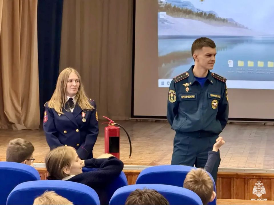 Безопасность - дело общее. С наступлением пожароопасного периода работа по предупреждению возгораний становится приоритетной задачей для экстренного ведомства Безопасность - дело общее. С наступлением пожароопасного периода работа по предупреждению возгораний становится приоритетной задачей для экстренного ведомства