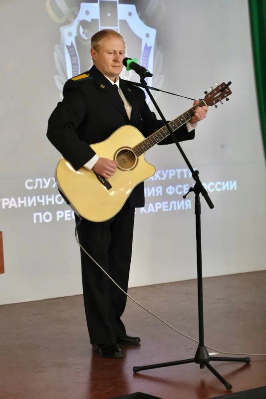 Андрей Чибис: Сегодня поздравил сотрудников 101 Краснознаменного Андрей Чибис: Сегодня поздравил сотрудников 101 Краснознаменного