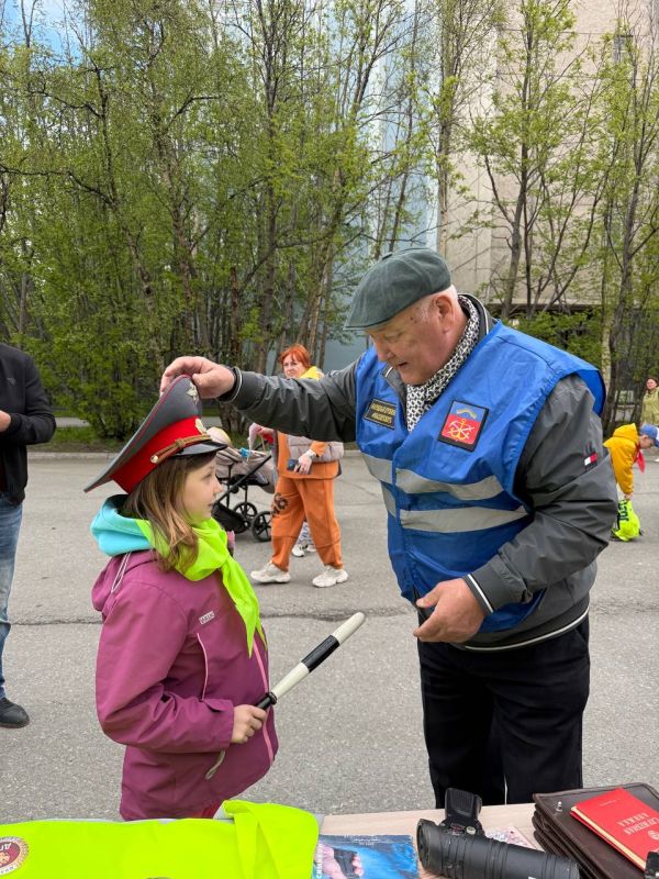 В День защиты детей в Мурманске прошёл масштабный фестиваль детства и юности «Фестиваль Движения Первых» В День защиты детей в Мурманске прошёл масштабный фестиваль детства и юности «Фестиваль Движения Первых»
