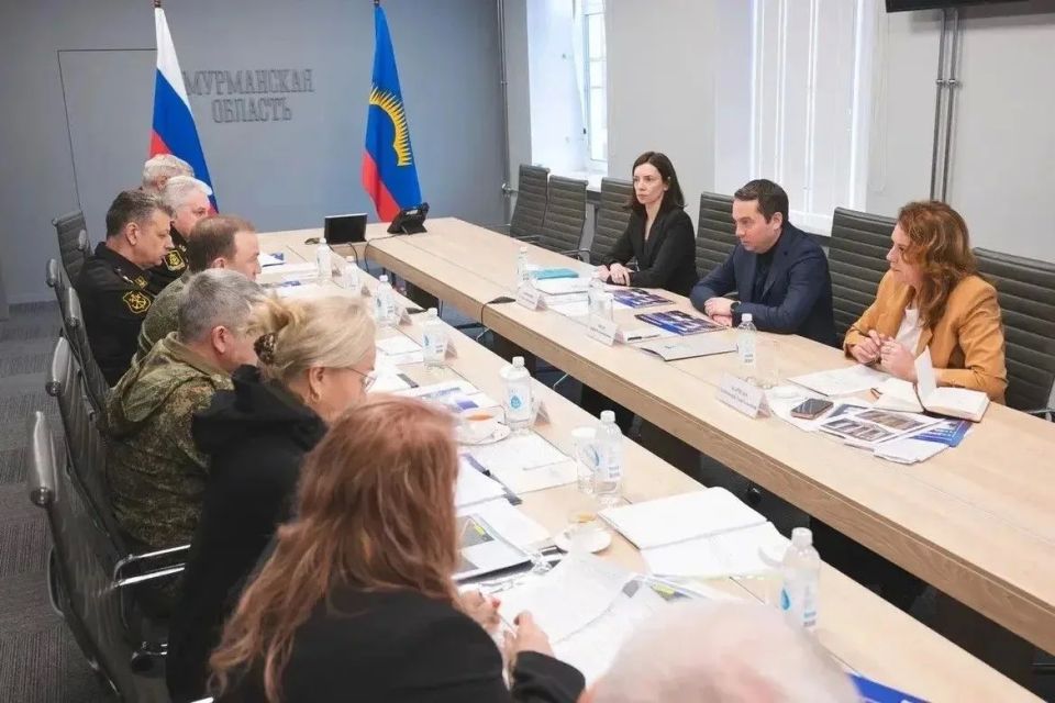 Чибис и замминистра обороны обсудили ход реновации ЗАТО в Мурманской области