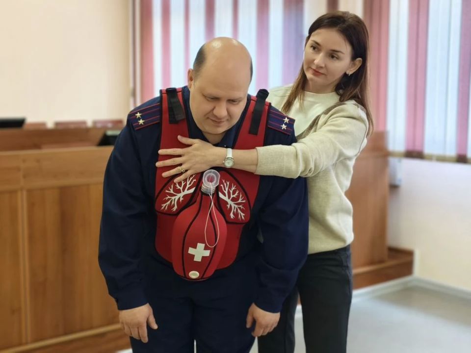 В СУ СК России по Мурманской области состоялось занятие по оказанию первой медицинской помощи В СУ СК России по Мурманской области состоялось занятие по оказанию первой медицинской помощи