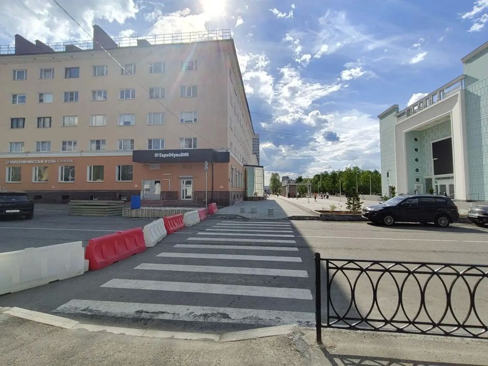 Внимание! Движение по улице Профсоюзов полностью перекрыто Внимание! Движение по улице Профсоюзов полностью перекрыто