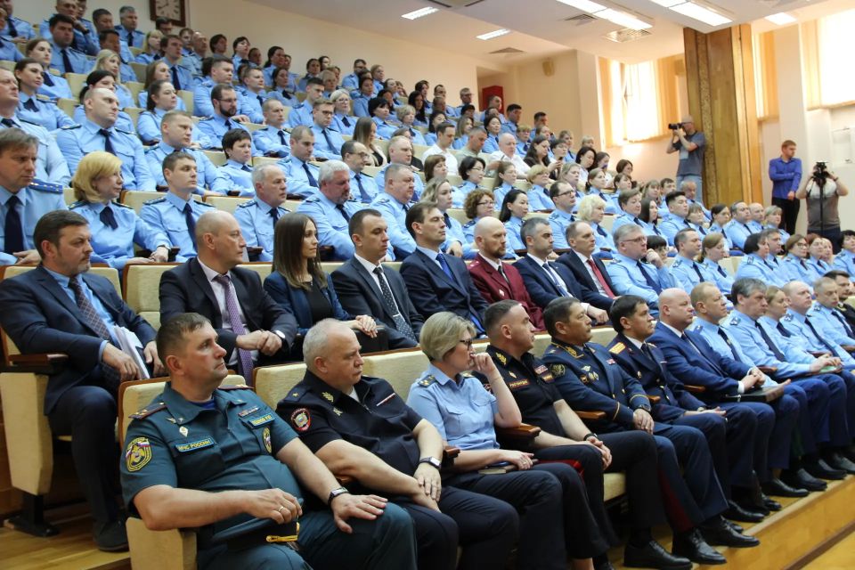 Заместитель Генерального прокурора России Сергей Зайцев представил прокурора Иркутской области Заместитель Генерального прокурора России Сергей Зайцев представил прокурора Иркутской области