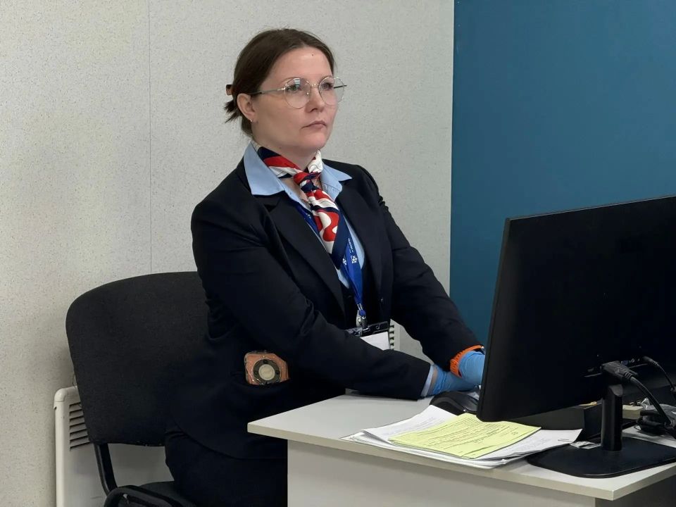 Лучший инспектор транспортной безопасности Мурманской области работает в ООО «Аэропорт Хибины» Лучший инспектор транспортной безопасности Мурманской области работает в ООО «Аэропорт Хибины»