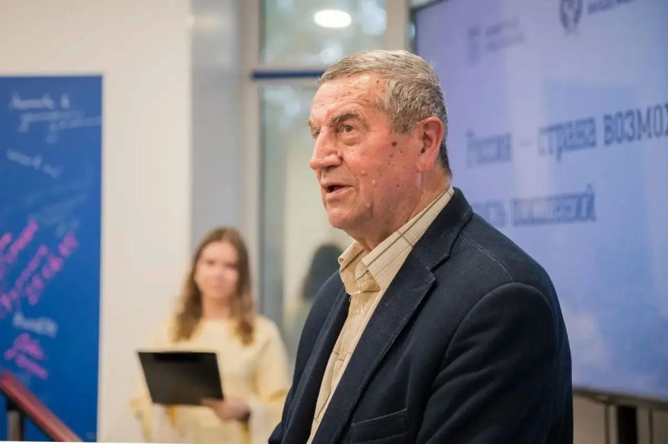 Глава Мурманска подписал соглашение с региональным филиалом Президентской академии Глава Мурманска подписал соглашение с региональным филиалом Президентской академии