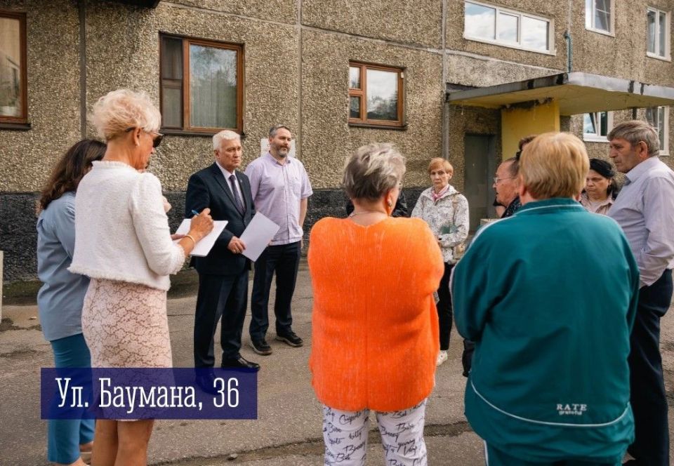 На этой неделе депутаты и руководители управлений административных округов провели традиционные выездные встречи с мурманчанами На этой неделе депутаты и руководители управлений административных округов провели традиционные выездные встречи с мурманчанами