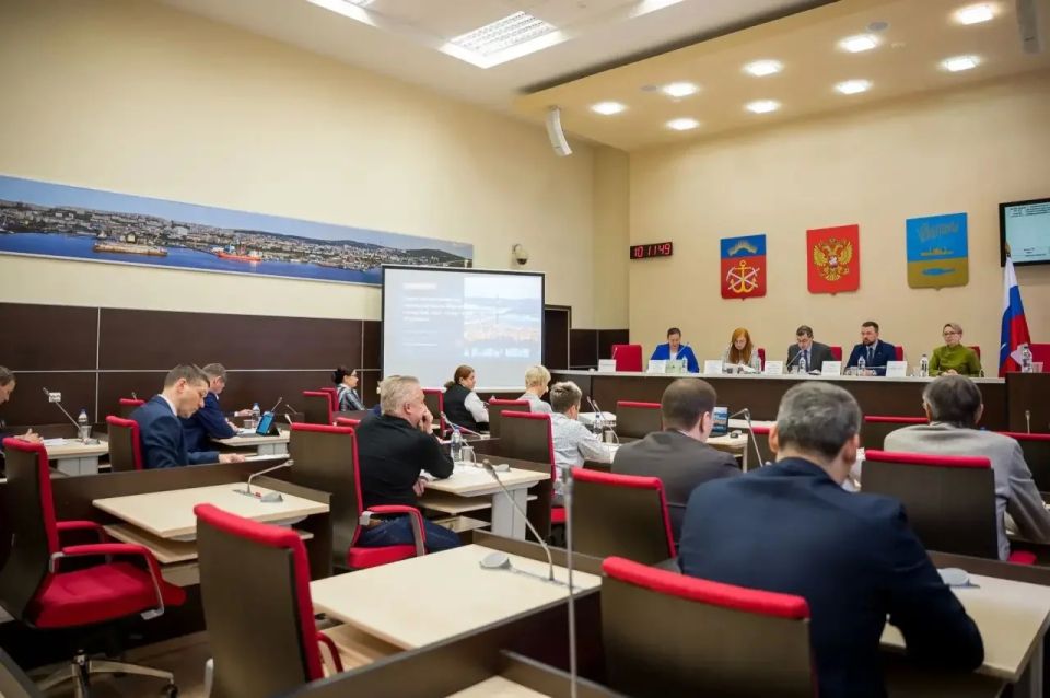 На 24м заседании Совета депутатов города Мурманска единогласно утверждены кандидатуры для ходатайства о награждении медалью ордена «Родительская слава» семь образцовых семей нашего города: семьи Сазоновых, Сухан, Петровых... На 24м заседании Совета депутатов города Мурманска единогласно утверждены кандидатуры для ходатайства о награждении медалью ордена «Родительская слава» семь образцовых семей нашего города: семьи Сазоновых, Сухан, Петровых...