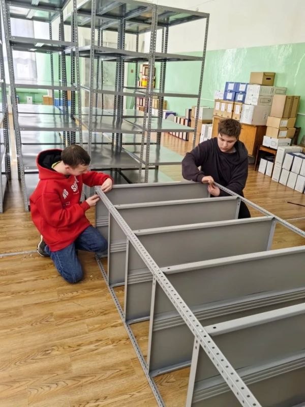 В первый месяц лета около 1300 юных северян трудоустроились по губернаторскому проекту «Работа рядом» В первый месяц лета около 1300 юных северян трудоустроились по губернаторскому проекту «Работа рядом»