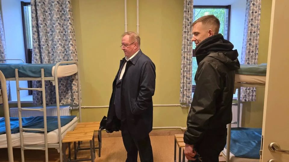 Главный федеральный инспектор по Мурманской области Андрей Калинин посетил Центр гражданско-патриотического воспитания «На Севере - Жить!» Главный федеральный инспектор по Мурманской области Андрей Калинин посетил Центр гражданско-патриотического воспитания «На Севере - Жить!»