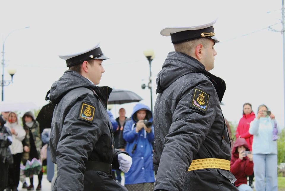 Министр культуры региона приняла участие в митинге, посвященном стойкости и мужеству мурманчан в годы Великой Отечественной войны Министр культуры региона приняла участие в митинге, посвященном стойкости и мужеству мурманчан в годы Великой Отечественной войны