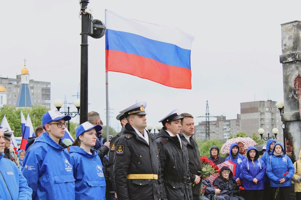 Министр культуры региона приняла участие в митинге, посвященном стойкости и мужеству мурманчан в годы Великой Отечественной войны Министр культуры региона приняла участие в митинге, посвященном стойкости и мужеству мурманчан в годы Великой Отечественной войны