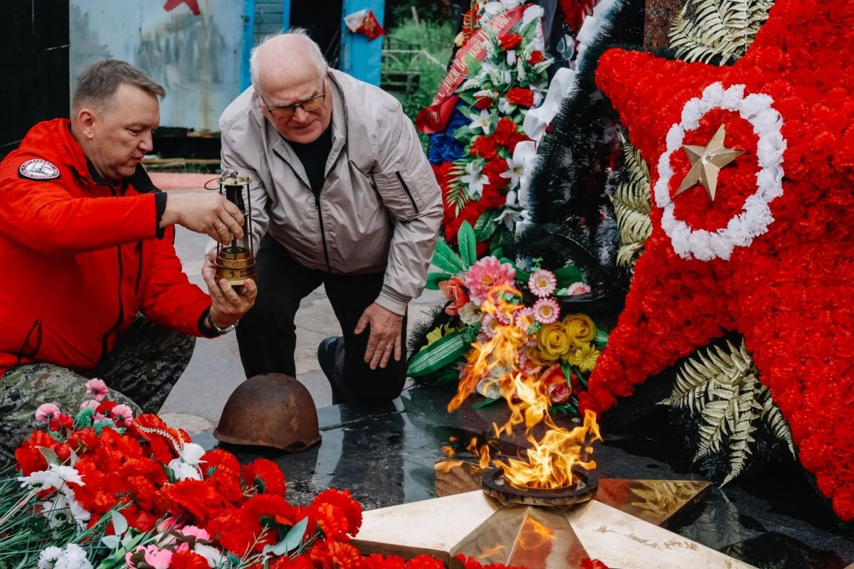 "Огонь памяти" прибыл в Мурманскую область из Санкт-Петербурга "Огонь памяти" прибыл в Мурманскую область из Санкт-Петербурга