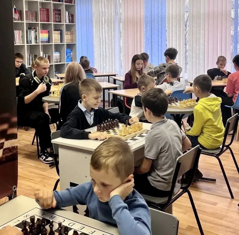 Одна команда — новые горизонты: слияние школ в Мурманске открыло новые возможности для детей Одна команда — новые горизонты: слияние школ в Мурманске открыло новые возможности для детей