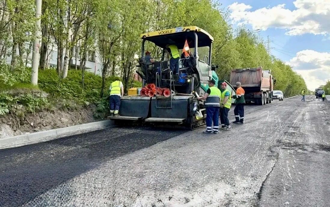 По решению губернатора в рамках дорожной кампании этого года дополнительно отремонтируют дорогу Умба-Варзуга и четыре улицы в Мурманске По решению губернатора в рамках дорожной кампании этого года дополнительно отремонтируют дорогу Умба-Варзуга и четыре улицы в Мурманске